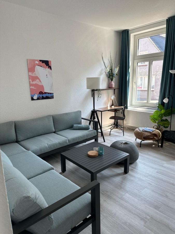 Hotel Dh -Deutsches Haus- Emden Exteriör bild