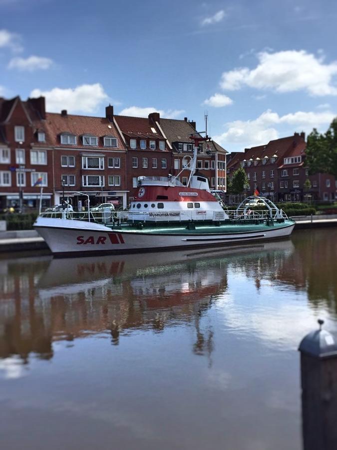 Hotel Dh -Deutsches Haus- Emden Exteriör bild