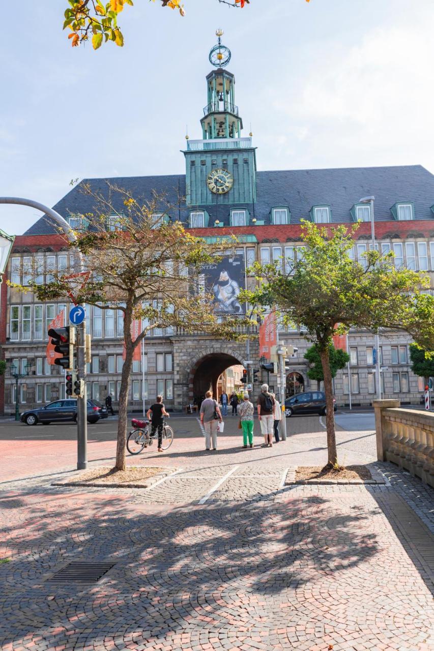 Hotel Dh -Deutsches Haus- Emden Exteriör bild